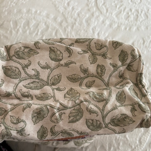 Gently Loved Longaberger Green Leaf Pattern Mini Tote - Picture 8 of 9